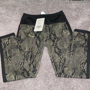 Fabletics seamless leggings